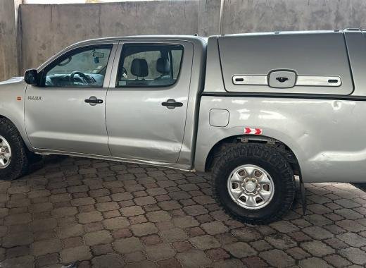 PICK-UP BY 7449 RB HILLUX (pour une location au sud du Bénin)