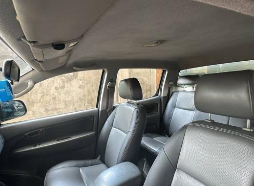 PICK-UP BY 7449 RB HILLUX (pour une location au sud du Bénin)