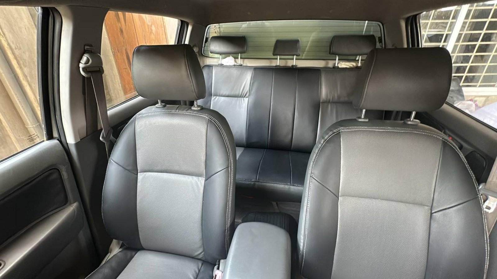 PICK-UP BY 7449 RB HILLUX (pour une location au sud du Bénin)