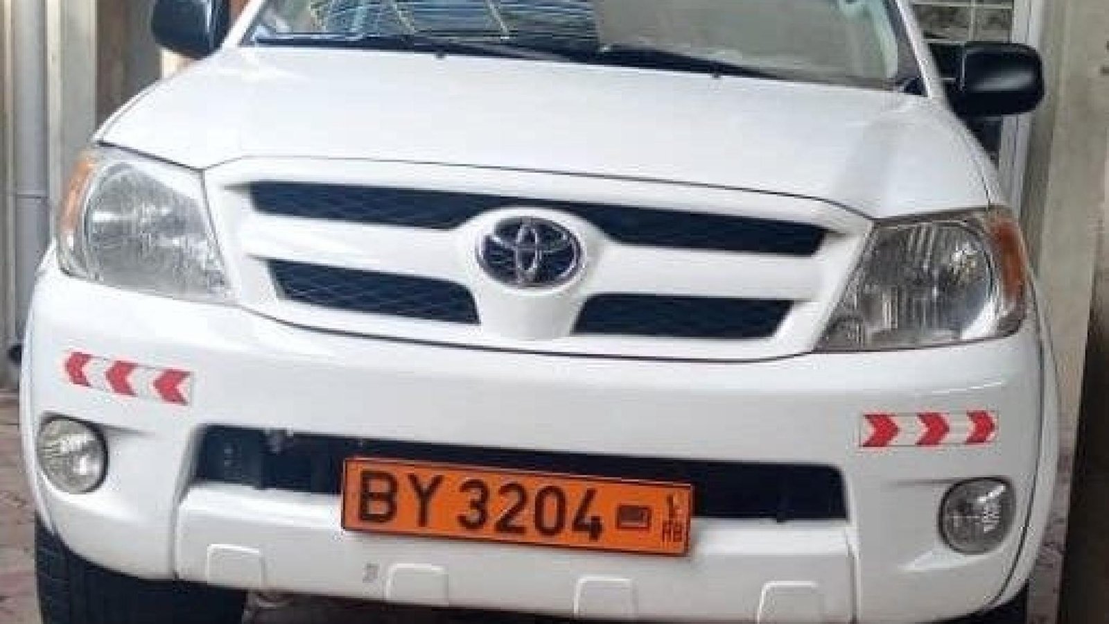 PICK-UP BY 3204 RB HILLUX (pour une location au nord du Bénin)